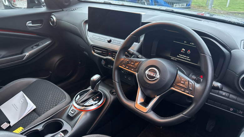 Nissan Juke 1.0 DiG-T N-Connecta 5dr DCT Petrol Hatchback